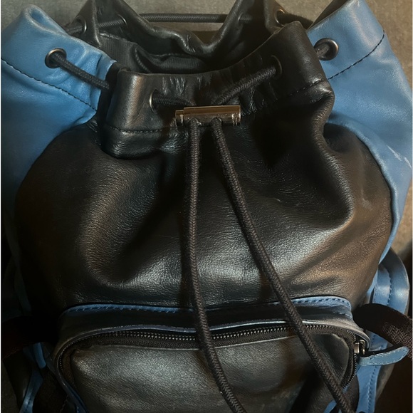 Coach Leather Backpack/Daypack. Midnight/Cobalt Blue. Style# 71508 - Picture 7 of 15